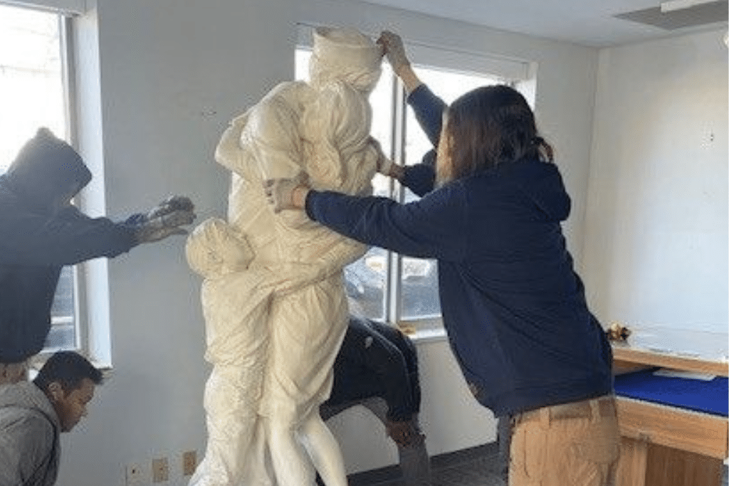 Moving sculpture